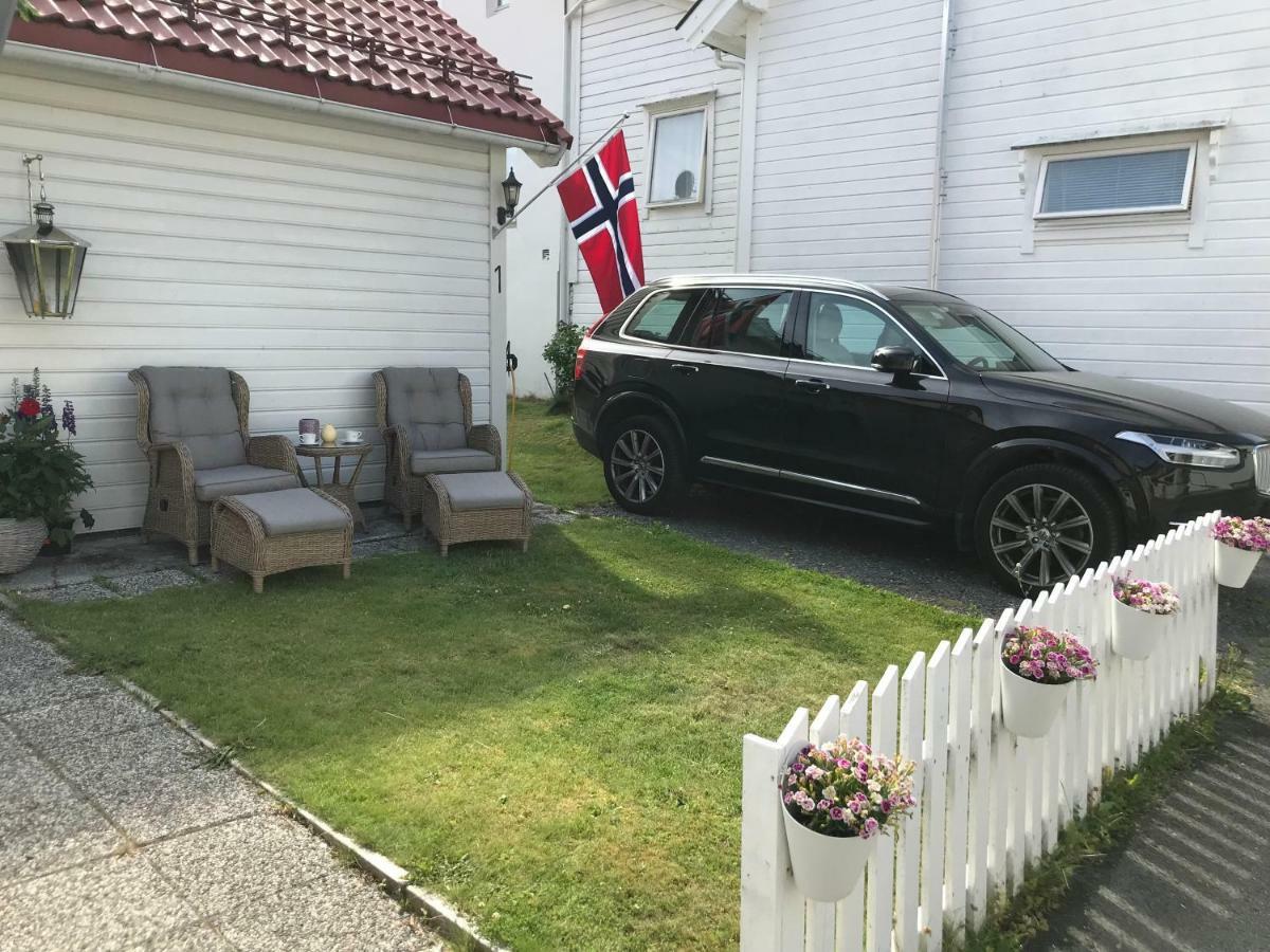 Koselig Landsbyhus I Nordfjord Nordfjordeid Ngoại thất bức ảnh
